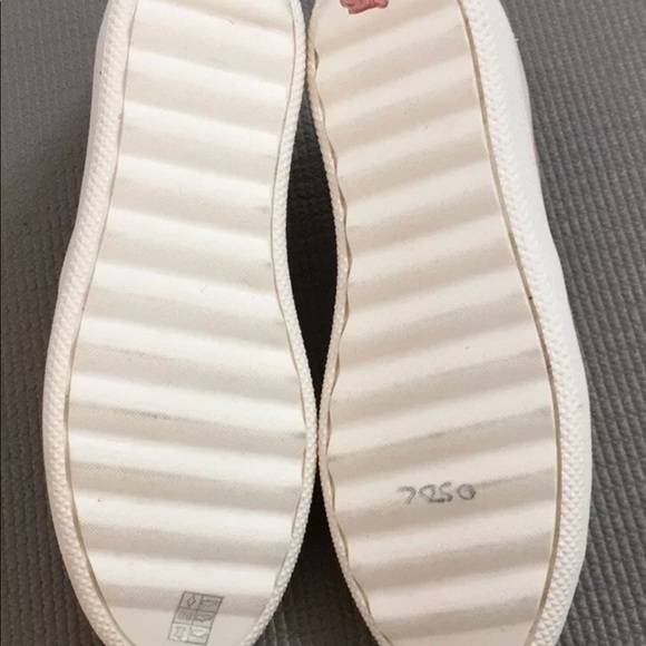 Coach Genuine Leather Petal Trim Cream Slip On - Picture 5 of 6